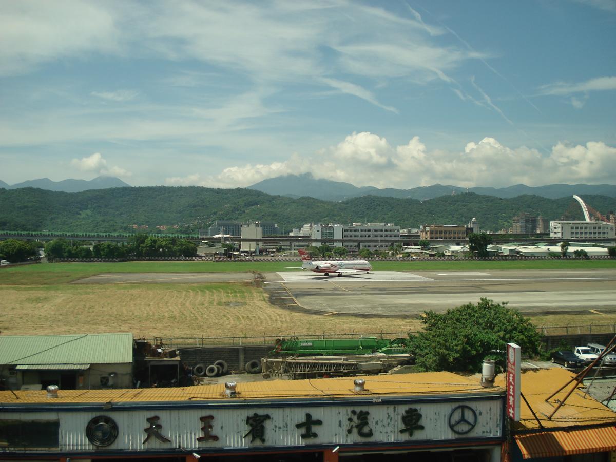 Attic Hotel Taipei Exterior photo